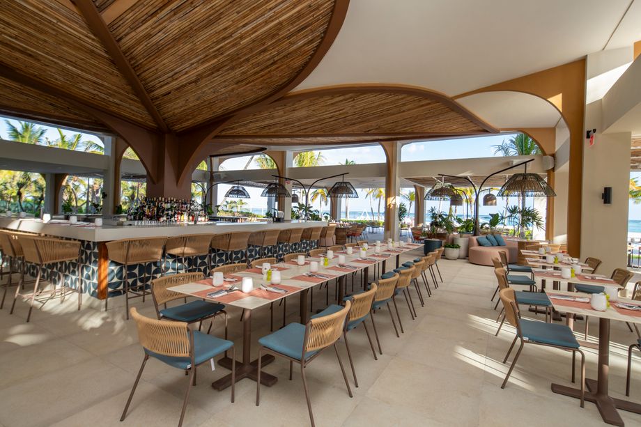 restaurant