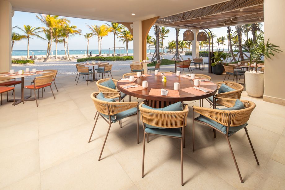 restaurant