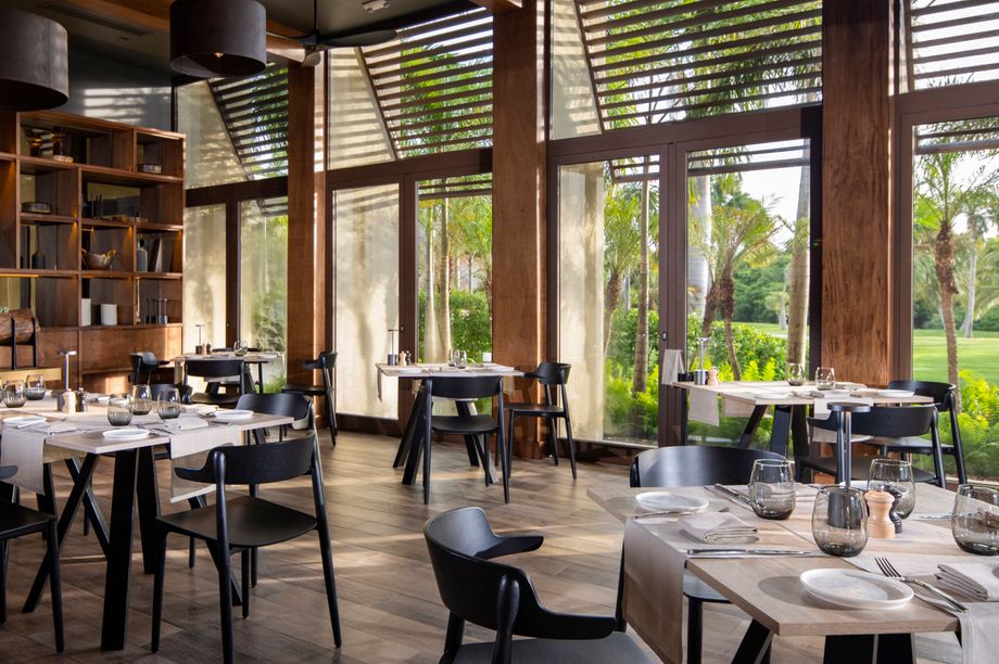 restaurant